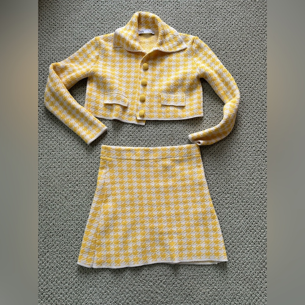 ZARA blogger favorite yellow houndstooth check clueless coord skirt sweater set
